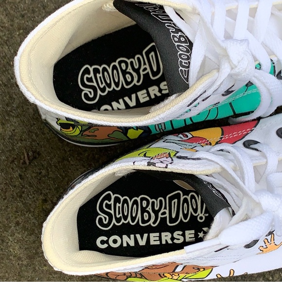 SOLD Converse x Scooby-Doo High Top Chuck Taylor Shoes // Collectible Character - Picture 4 of 9